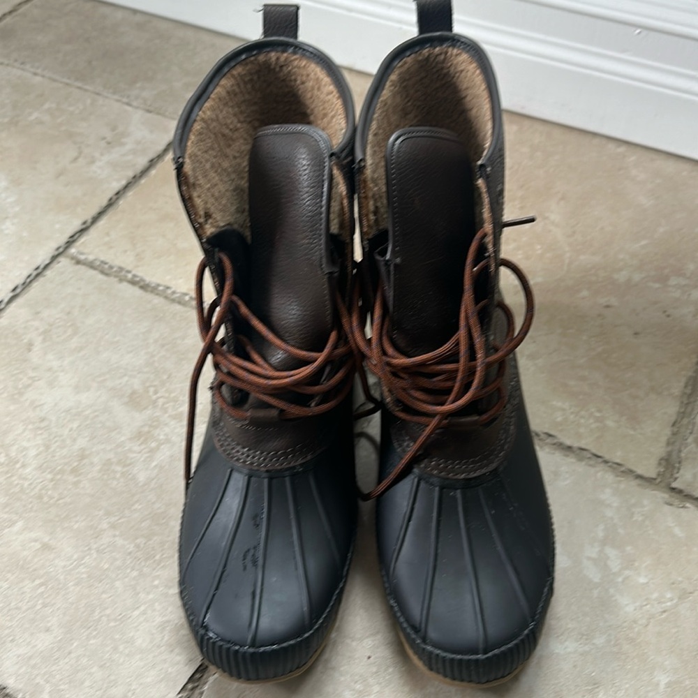 Hilfiger rain boots.